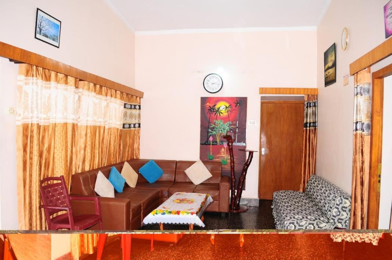 Park Corner Home Stay Coonoor Esterno foto