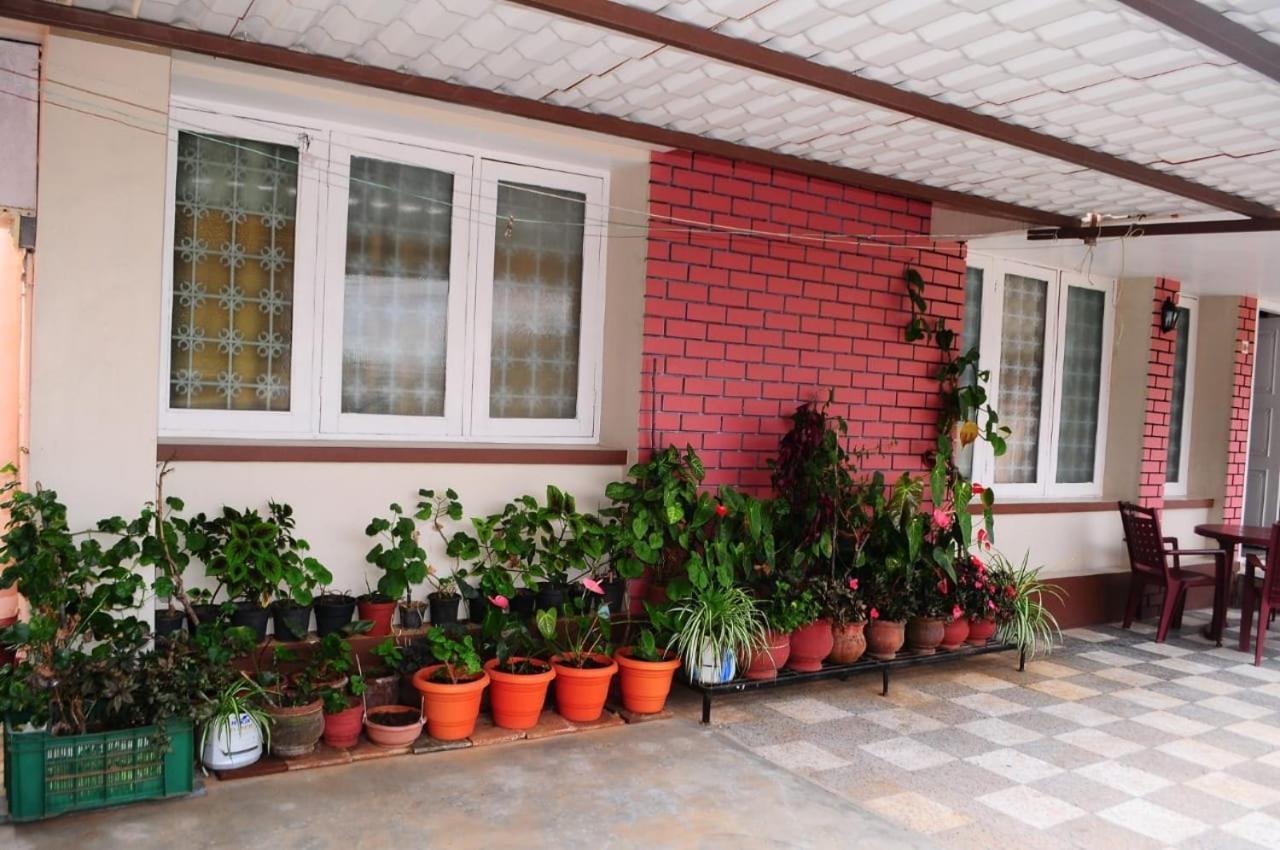 Park Corner Home Stay Coonoor Esterno foto